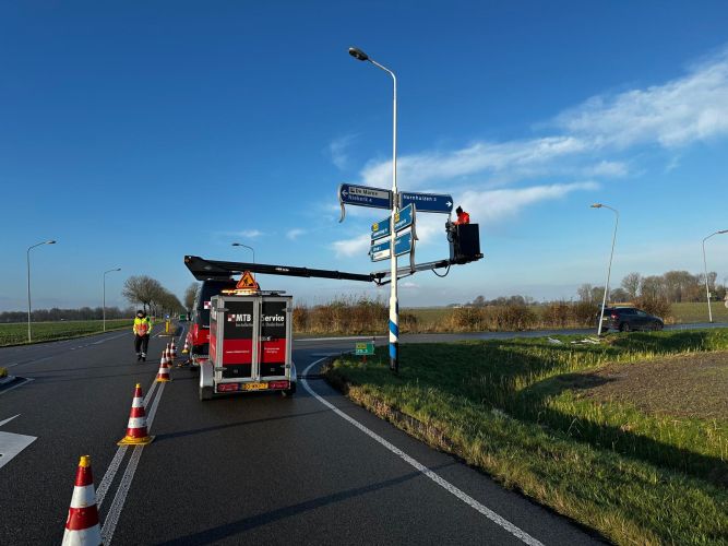 d08e3f8b-e5eb-4570-b2c8-35673a965cc4